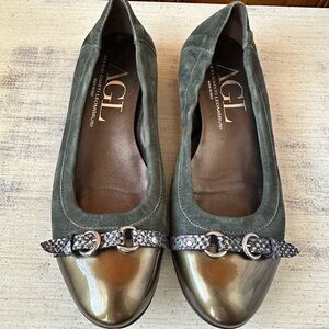 AGL Olive and Metallic Gold Flats